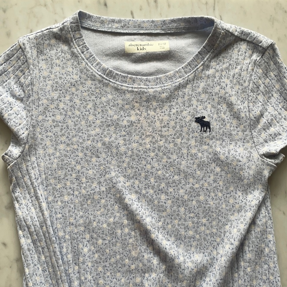 Abercrombie cross over floral blue pattern